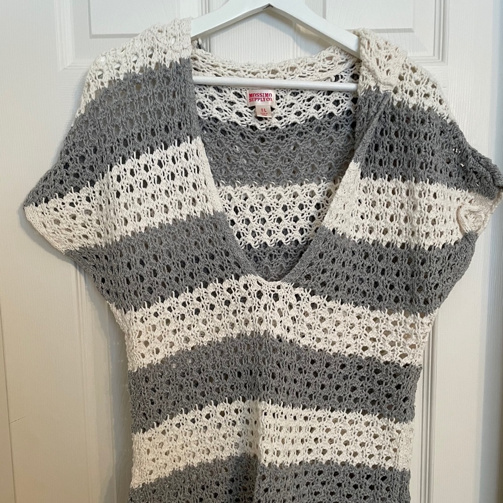 Mossimo sweater